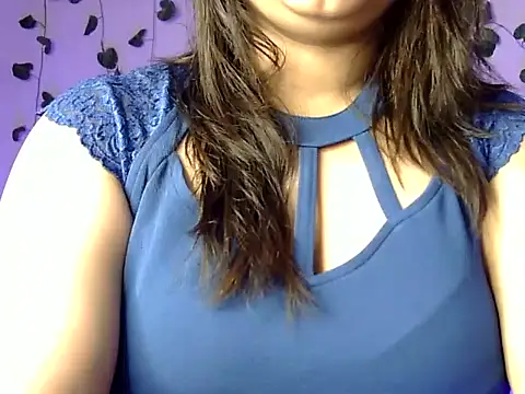 Aaliya02 online show from 11.24.25