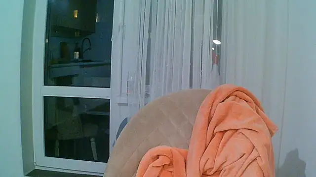 Snapshot of TatyanaRich chatting on 10.06.25 TatyanaRich online show from 10.06.25