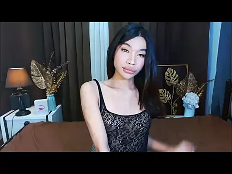 Snapshot of Catthanya_bbc chatting on 10.28.25 Catthanya bbc online show from 10.28.25