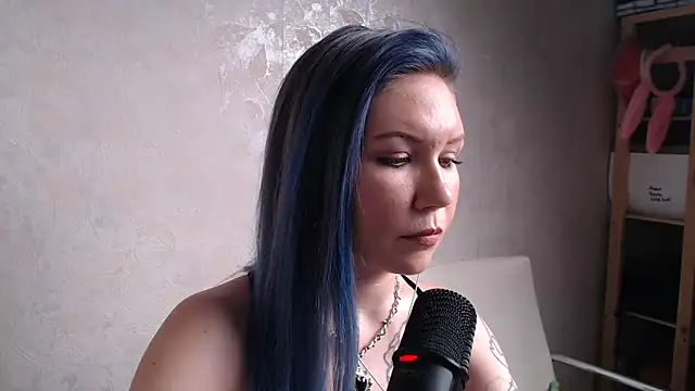 Snapshot of Kyserina chatting on 09.29.25 Kyserina online show from 09.29.25