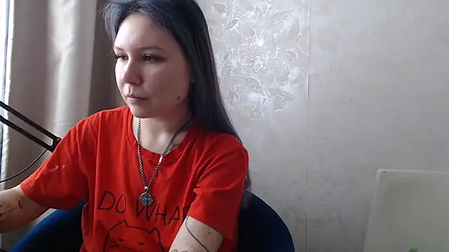 Snapshot of Kyserina chatting on 10.15.25 Kyserina online show from 10.15.25