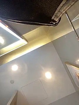 Snapshot of miumiu-66 chatting on 10.21.25 miumiu-66 online show from 10.21.25