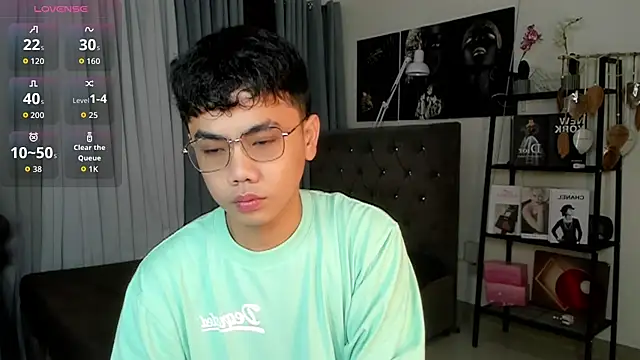 JuliuswildCock online show from 10.05.25