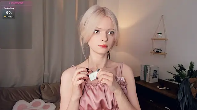 Snapshot of LaureMestler chatting on 02.22.26 LaureMestler online show from 02.22.26