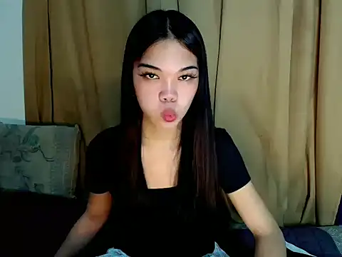 Snapshot of Ts_ecaxxx chatting on 10.03.25 Ts ecaxxx online show from 10.03.25