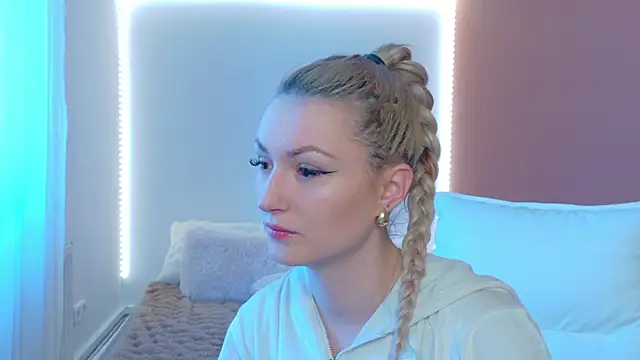 Snapshot of Anaayss_ chatting on 03.04.26 Anaayss online show from 03.04.26