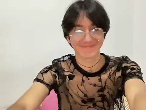 Snapshot of Matti_Mendez_ chatting on 10.09.25 Matti Mendez online show from 10.09.25