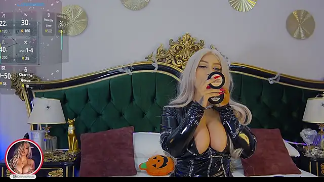 CourtneyRoses online show from 10.31.25