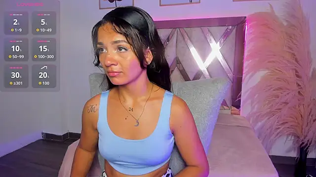 Snapshot of akira_09_ chatting on 10.03.25 akira 09 online show from 10.03.25