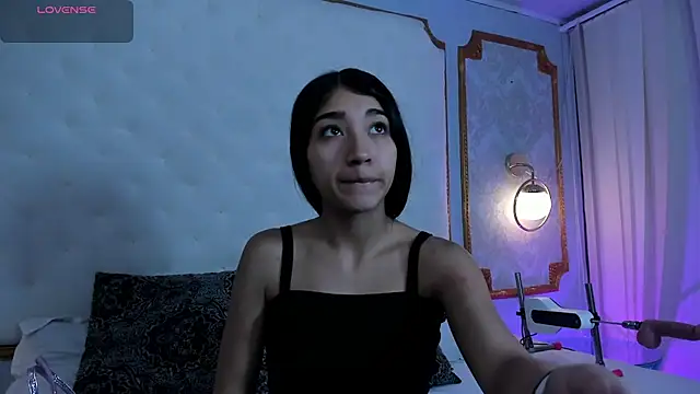 Mariana Kalo online show from 12.03.25