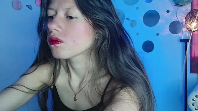 Snapshot of Nina_Roser chatting on 09.26.25 Nina Roser online show from 09.26.25