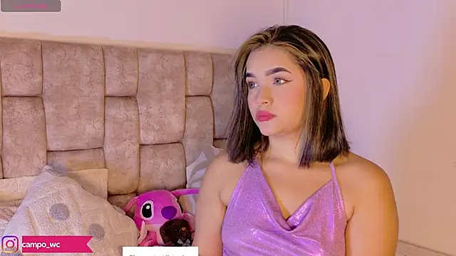 LunaOcampo  online show from 10.14.25