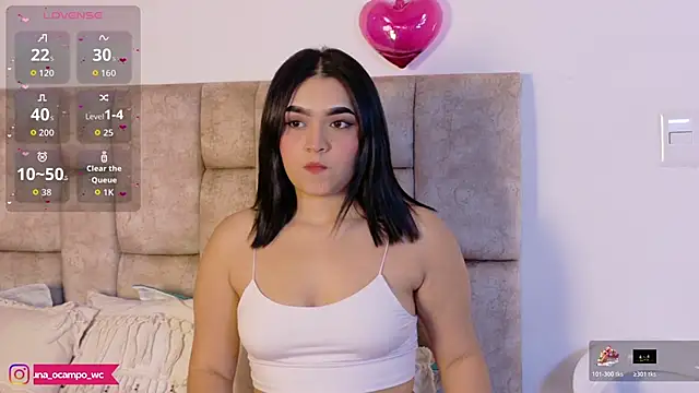 LunaOcampo  online show from 12.14.25