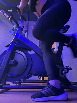 Snapshot of Anavalle chatting on 10.04.25 Anavalle online show from 10.04.25