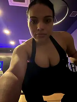 Snapshot of Anavalle chatting on 10.07.25 Anavalle online show from 10.07.25