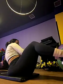 Snapshot of Anavalle chatting on 10.22.25 Anavalle online show from 10.22.25