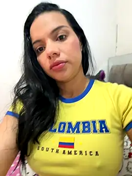 Snapshot of Anavalle chatting on 10.24.25 Anavalle online show from 10.24.25