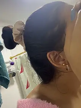 Snapshot of IsabellaJoness_ chatting on 09.30.25 IsabellaJoness online show from 09.30.25