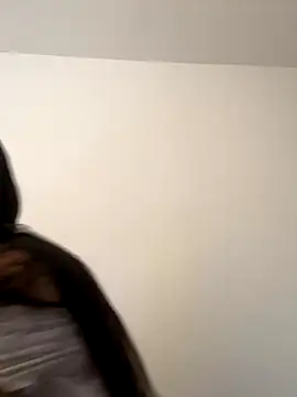 Snapshot of IsabellaJoness_ chatting on 10.07.25 IsabellaJoness online show from 10.07.25