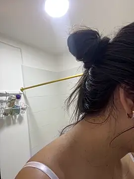 Snapshot of IsabellaJoness_ chatting on 10.09.25 IsabellaJoness online show from 10.09.25