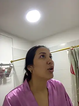 Snapshot of IsabellaJoness_ chatting on 11.07.25 IsabellaJoness online show from 11.07.25