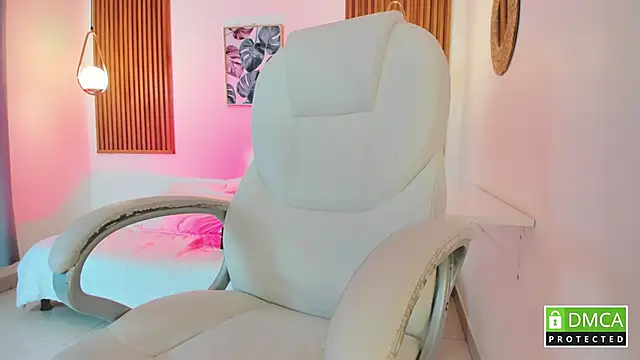 Snapshot of Nallah_ chatting on 10.01.25 Nallah online show from 10.01.25