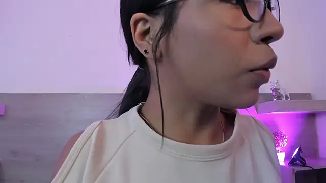 Snapshot of Ivana_Hall chatting on 10.08.25 Ivana Hall online show from 10.08.25