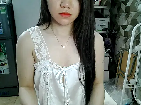Snapshot of Ara4865 chatting on 10.15.25 Ara4865 online show from 10.15.25