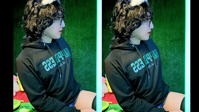 Snapshot of -BlueOpal- chatting on 12.18.25 -BlueOpal- online show from 12.18.25