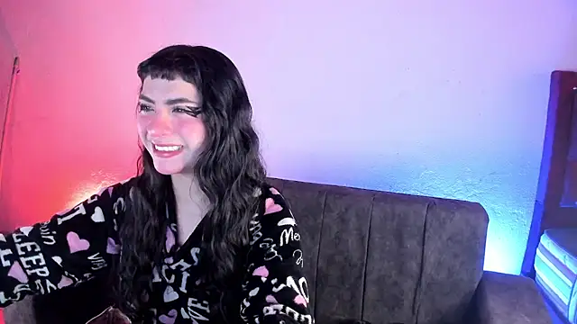 Snapshot of kitty__chs chatting on 10.21.25 kitty  chs online show from 10.21.25
