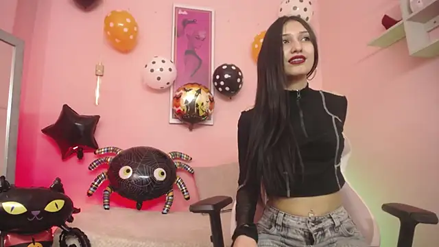 Alice in horyland  online show from 10.18.25