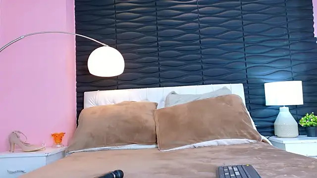 Snapshot of Valery_Nasty__ chatting on 10.07.25 Valery Nasty online show from 10.07.25