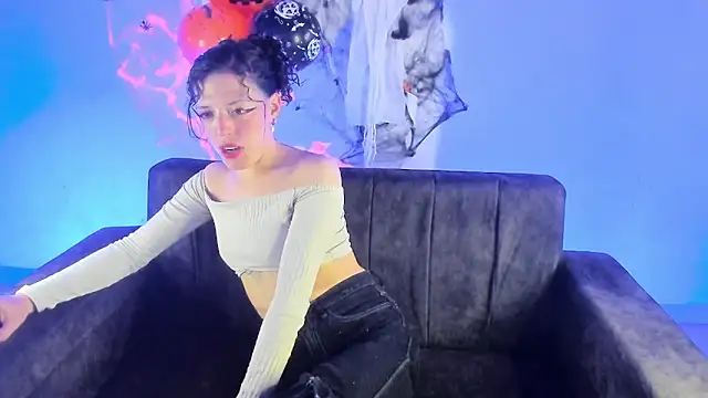 Snapshot of zakura_Haruno chatting on 10.03.25 zakura Haruno online show from 10.03.25