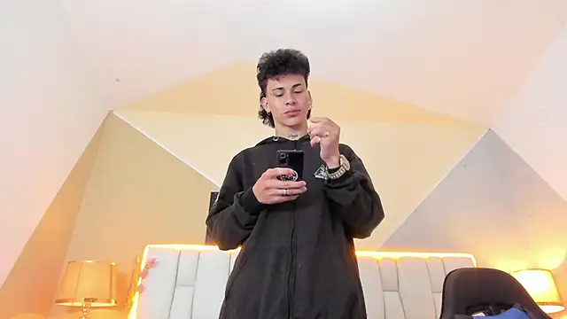 Snapshot of iammariano chatting on 09.26.25 iammariano online show from 09.26.25