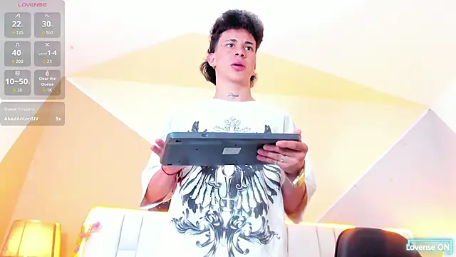 Snapshot of iammariano chatting on 09.30.25 iammariano online show from 09.30.25