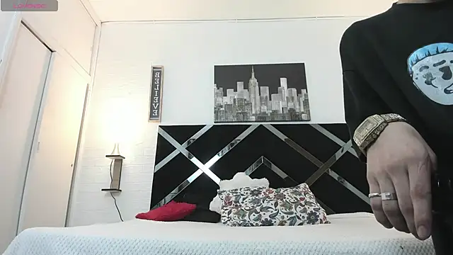 Snapshot of iammariano chatting on 11.06.25 iammariano online show from 11.06.25