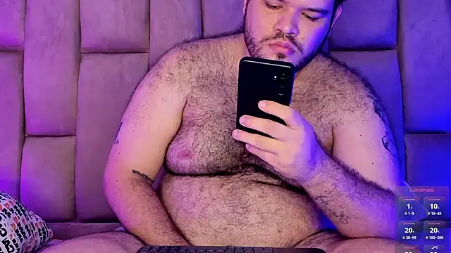 Snapshot of big_bearr chatting on 05.19.26 big bearr online show from 05.19.26