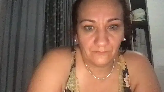 Snapshot of paula19800 chatting on 10.25.25 paula19800 online show from 10.25.25