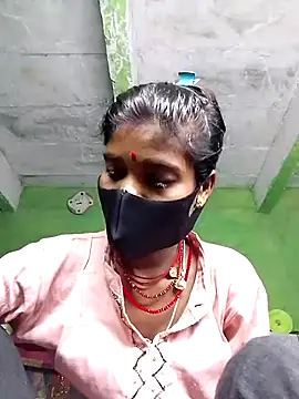 Snapshot of Cuty_kinjal chatting on 09.24.25 Cuty kinjal online show from 09.24.25