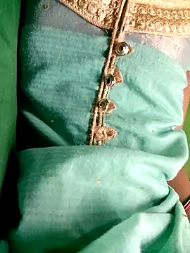 Snapshot of Cuty_kinjal chatting on 09.29.25 Cuty kinjal online show from 09.29.25