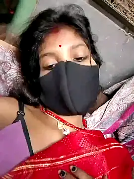 Snapshot of Cuty_kinjal chatting on 10.03.25 Cuty kinjal online show from 10.03.25