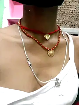 Snapshot of Cuty_kinjal chatting on 10.05.25 Cuty kinjal online show from 10.05.25