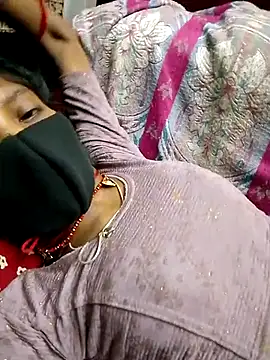 Snapshot of Cuty_kinjal chatting on 10.06.25 Cuty kinjal online show from 10.06.25