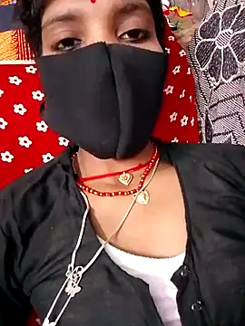 Snapshot of Cuty_kinjal chatting on 10.19.25 Cuty kinjal online show from 10.19.25