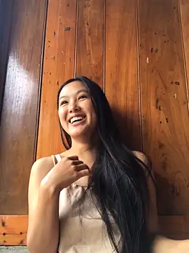 Snapshot of Mai_lovely chatting on 10.19.25 Mai lovely online show from 10.19.25