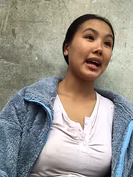 Snapshot of Mai_lovely chatting on 10.25.25 Mai lovely online show from 10.25.25