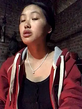 Snapshot of Mai_lovely chatting on 11.03.25 Mai lovely online show from 11.03.25