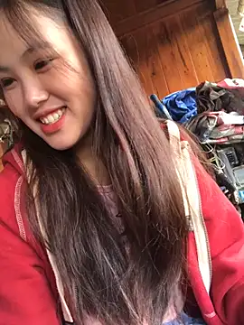 Snapshot of Mai_lovely chatting on 11.15.25 Mai lovely online show from 11.15.25