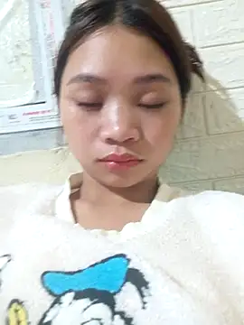 Snapshot of Mayy1 chatting on 10.26.25 Mayy1 online show from 10.26.25