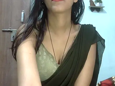 Snapshot of Lusty_Shreya_ chatting on 10.26.25 Lusty Shreya  online show from 10.26.25